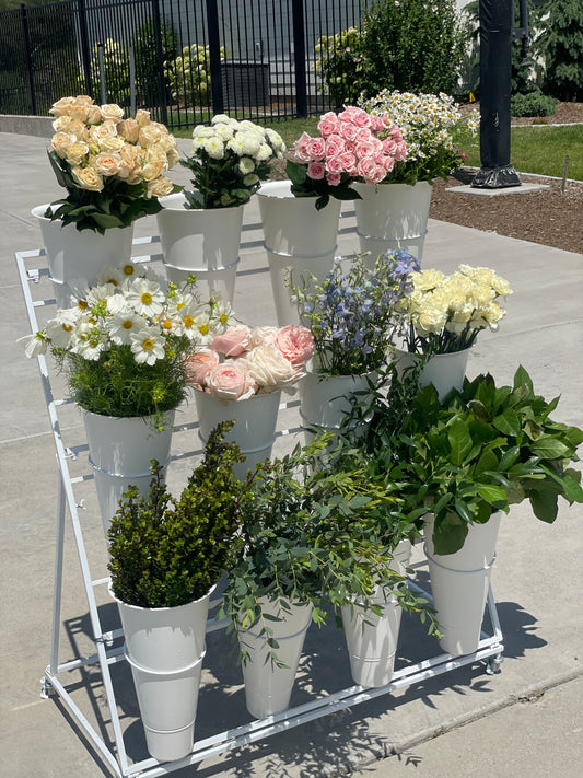 Flower Bar Rental - Blushes & Blooms