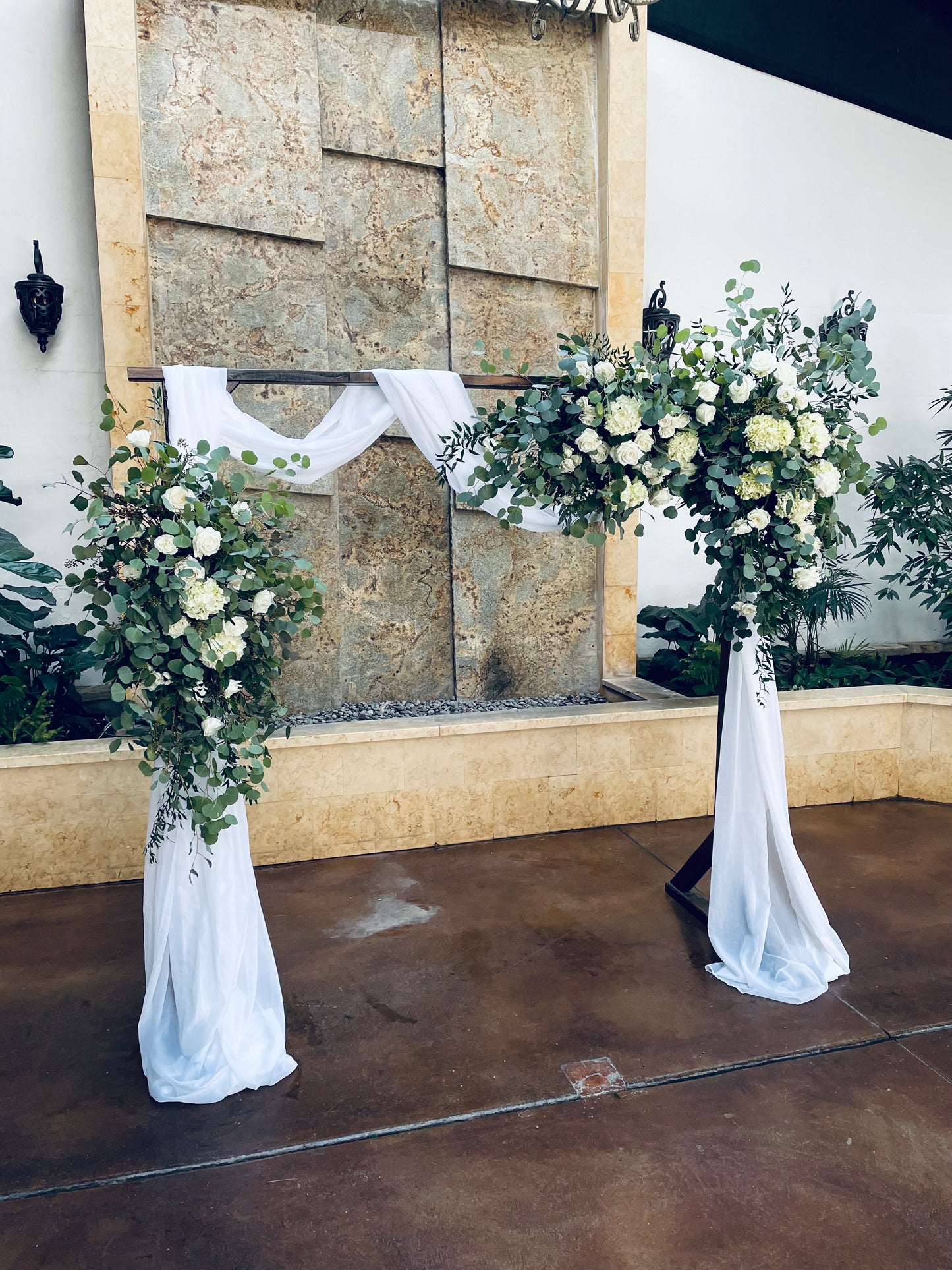 Wooden Arch Rental